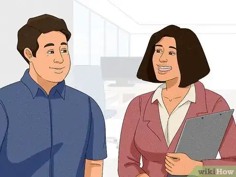 Imagen titulada Signs a Woman Is Sexually Attracted to You Step 13