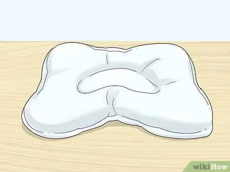 Imagen titulada Sleep with Neck Pain Step 4