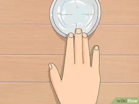 Imagen titulada Make Your Own Holy Water Step 5