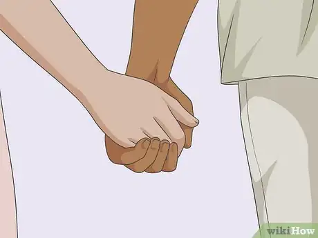 Imagen titulada Hug Your Boyfriend Step 8