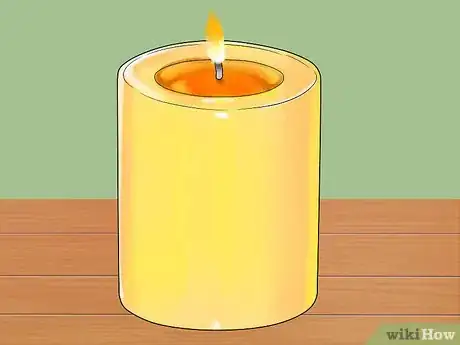 Imagen titulada Burn Candles Evenly Step 17