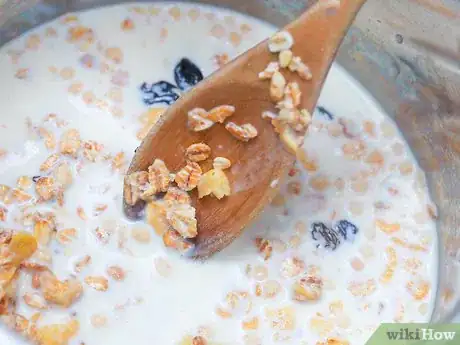 Imagen titulada Eat Muesli Step 7
