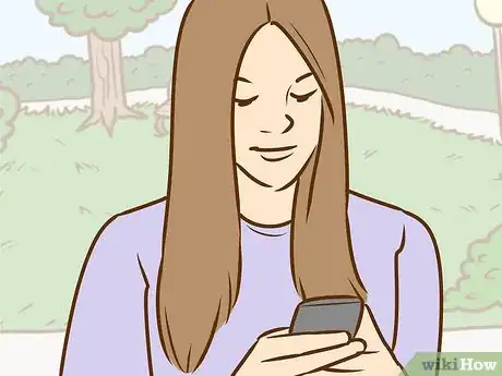 Imagen titulada Flirt with a Guy over Text Step 4