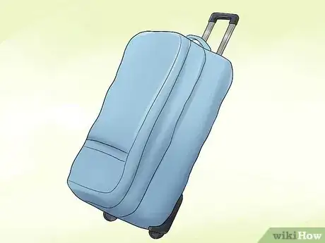 Imagen titulada Pack a Duffel Bag Step 12