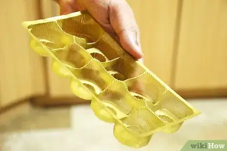 Imagen titulada Mold Chocolate Candy Step 2