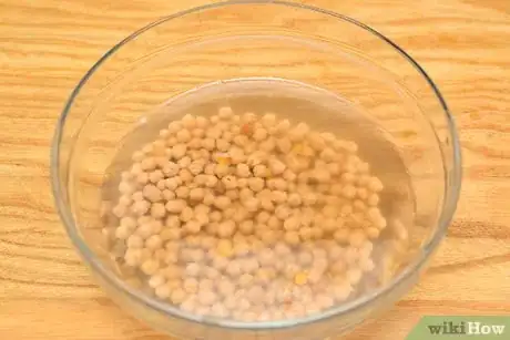 Imagen titulada Cook Dried Chickpeas Step 9