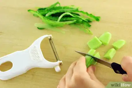 Imagen titulada Make Cucumber Juice Step 11