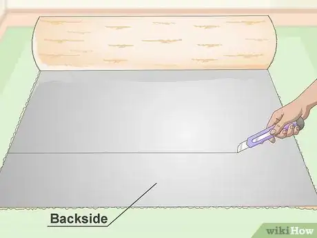 Imagen titulada Cut Carpet Step 7
