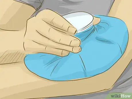 Imagen titulada Stop Scratching Irritated Skin Step 4