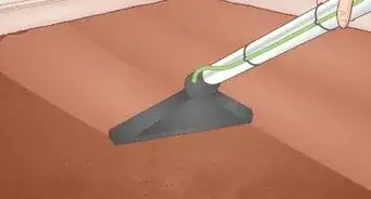 quitar los pelos de una alfombra sin aspiradora