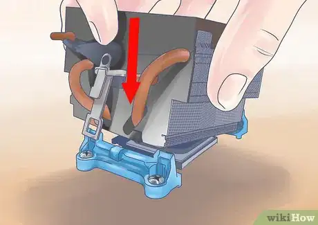 Imagen titulada Apply Thermal Paste Step 10