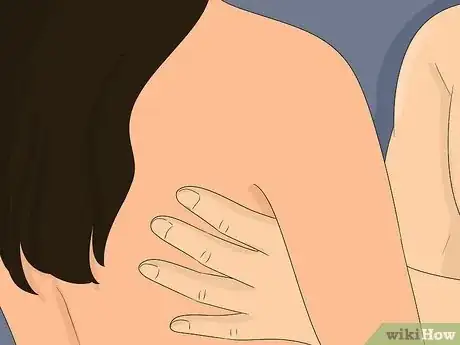 Imagen titulada Attract a Cancer Woman Sexually Step 9