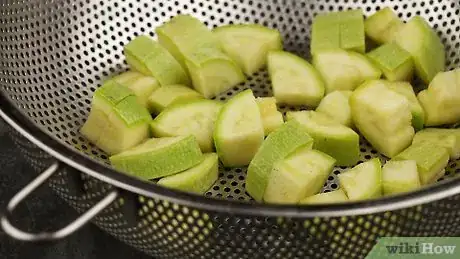 Imagen titulada Eat Zucchini Step 10