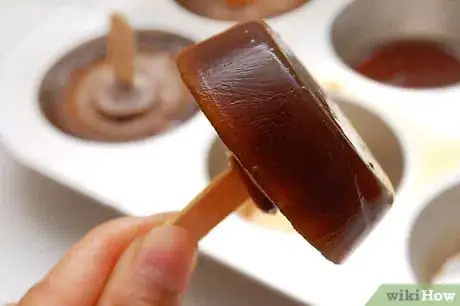 Imagen titulada Make Coke Popsicles Step 10