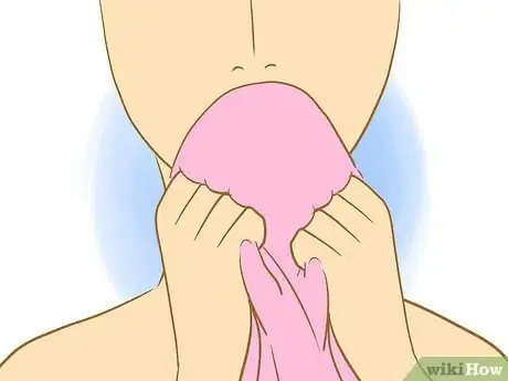 Imagen titulada Stop Picking Your Lips Step 14