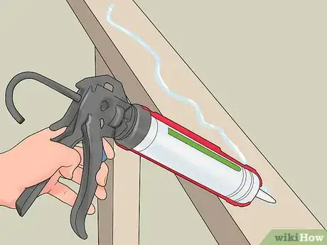 Imagen titulada Catch Pigeons Step 5