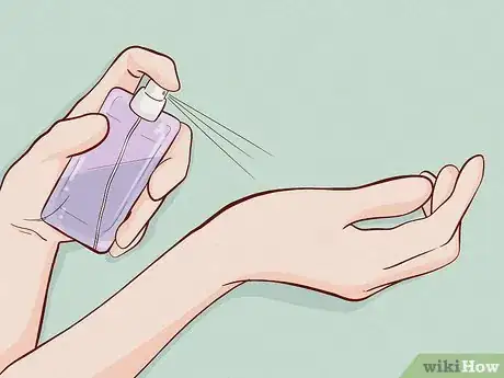 Imagen titulada Apply Perfume Step 1