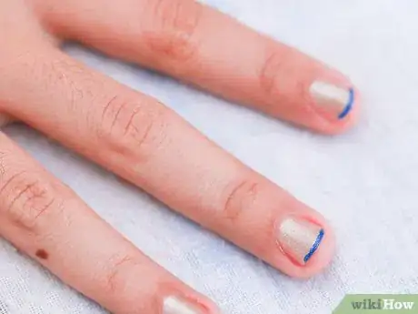 Imagen titulada Keep Nail Polish from Chipping Step 10