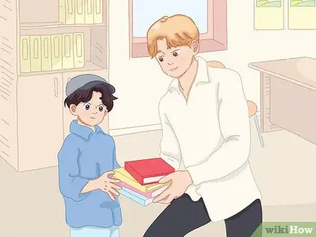 Imagen titulada Suck up to Your Teacher Effectively Step 5