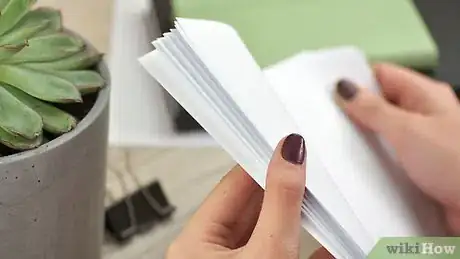 Imagen titulada Use a Stapler Step 3