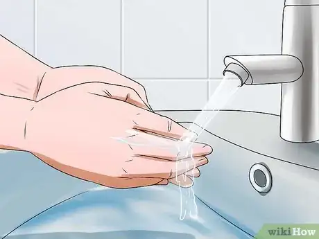 Imagen titulada Administer a Flu Shot Step 4