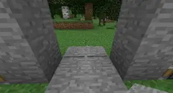 hacer una puerta automática con pistones en Minecraft