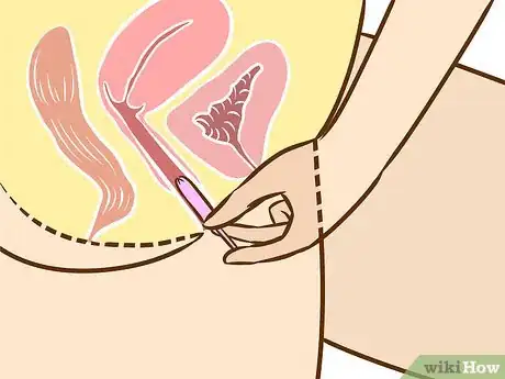 Imagen titulada Not Be Afraid the First Time You Use a Tampon Step 15