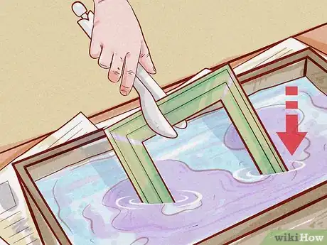 Imagen titulada Dye Acrylic Plastic Step 12