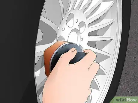 Imagen titulada Clean Alloy Wheels Step 11
