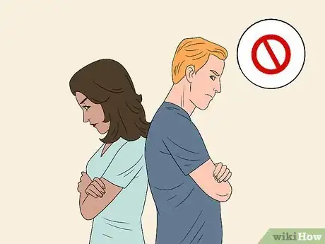 Imagen titulada Play Fight with Your Girlfriend Step 12