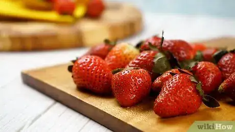 Imagen titulada Keep Strawberries Fresh Step 3