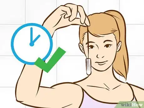 Imagen titulada Not Be Afraid the First Time You Use a Tampon Step 11