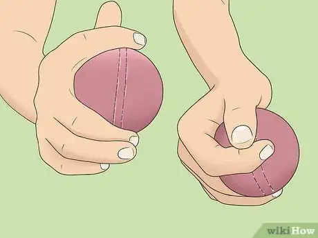 Imagen titulada Grip the Ball to Bowl Offspin Step 5