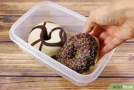Imagen titulada Keep Donuts Fresh Step 1