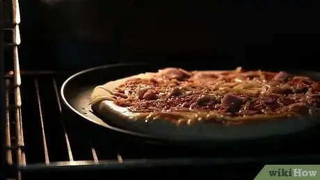 Imagen titulada Cook Frozen Pizza Step 6