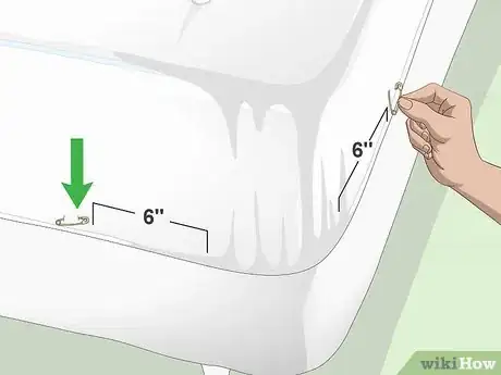 Imagen titulada Prevent Sheets from Slipping Off a Bed Step 7