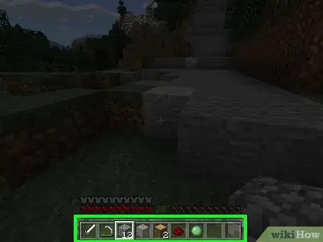 Imagen titulada Make a Piston in Minecraft Step 1