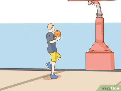 Imagen titulada Do a Lay Up Step 9
