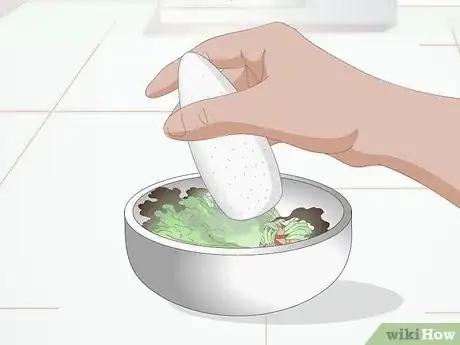 Imagen titulada Treat Benign Fatty Skin Tumors on Dogs Step 8
