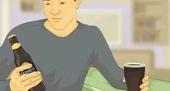 disfrutar del sabor de la cerveza