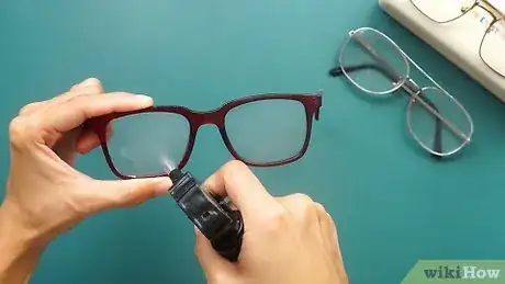 Imagen titulada Fix Scratched Glasses Step 1