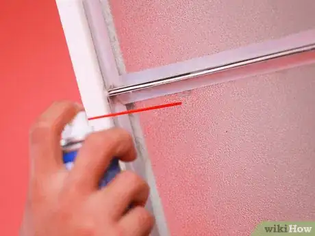 Imagen titulada Clean Glue from Windows Step 4