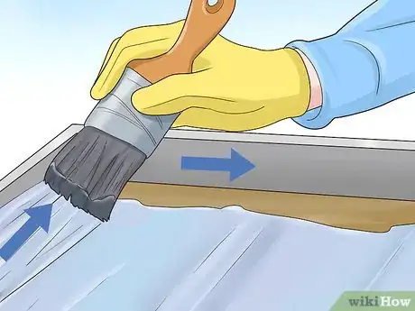 Imagen titulada Apply Fibered Aluminum Roof Coating Step 20