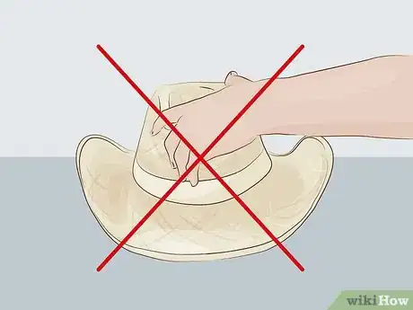 Imagen titulada Shape a Cowboy Hat Step 13