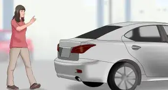 conducir un auto en reversa