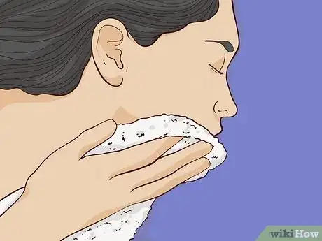 Imagen titulada Use Almond Oil for Aging_Dry Skin Step 9