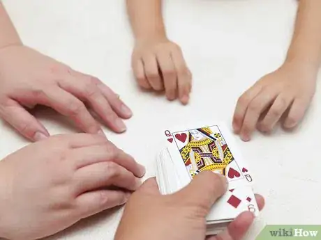 Imagen titulada Play Suck and Blow with Cards Step 2