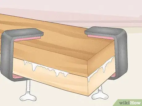 Imagen titulada Glue Wood Together Step 12