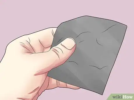 Imagen titulada Remove Paint from Wooden Objects and Refinish Them Step 9