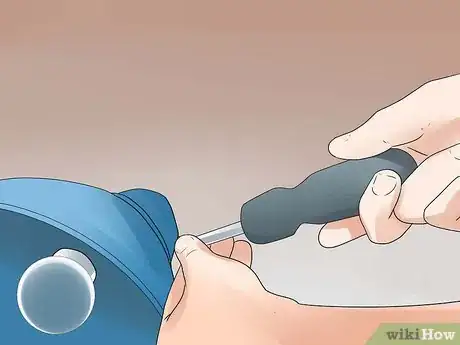 Imagen titulada Repair Your Halogen Lamp Step 8